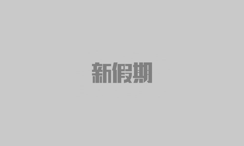 2. 情侣在镜头前举起手,摆出「love」等手势!