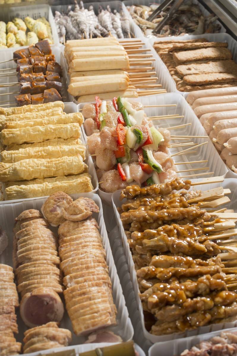 首爾 串燒款式多樣化，由蔬菜、肉類以至窩夫都有齊。