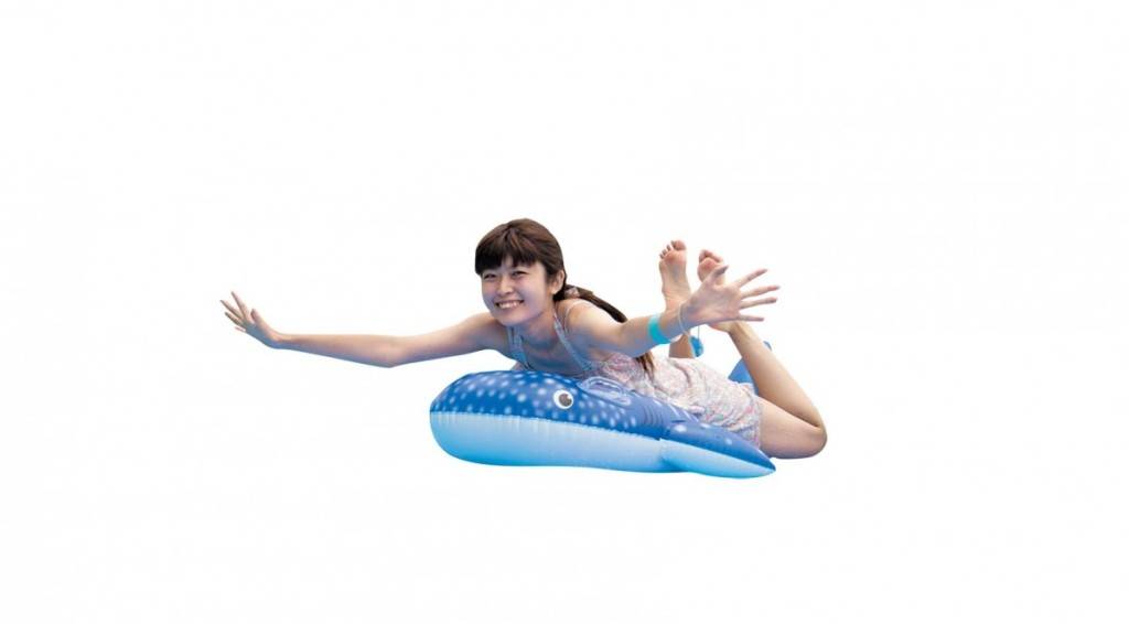 日本 RANA：我上個月去東京玩「Slide the City 」，要排好耐隊呀！呢度唔使排，好玩好多！我會建議大家用大水泡，會比浮床跣！