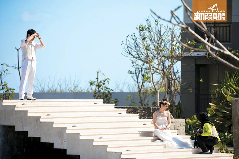 峇里 採訪期間遇到不少情侶特意前來拍結婚照，Resort亦有提供拍婚紗照服務，可即場落訂影相。