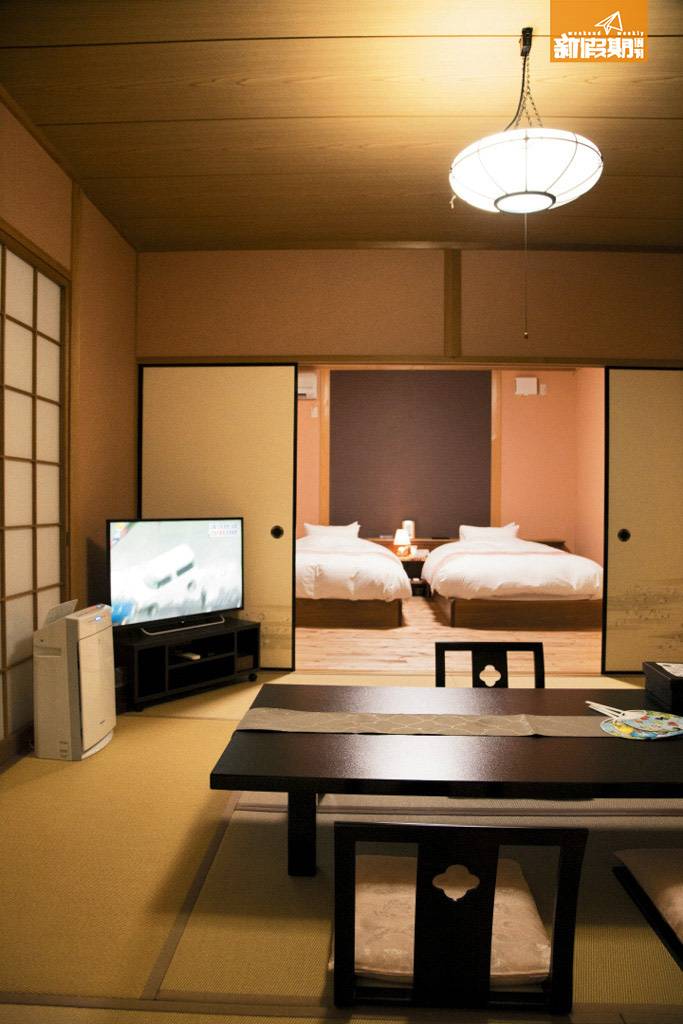溫泉 我們入住全館最大的「ひめゆり(Himeyuri)」，面積約670呎除了西式的睡房及榻榻米客廳，還有日式的「囲炉裏」房，非常寬敞，不過，每間的燈光的顏色都有不同，感覺有點怪怪的。