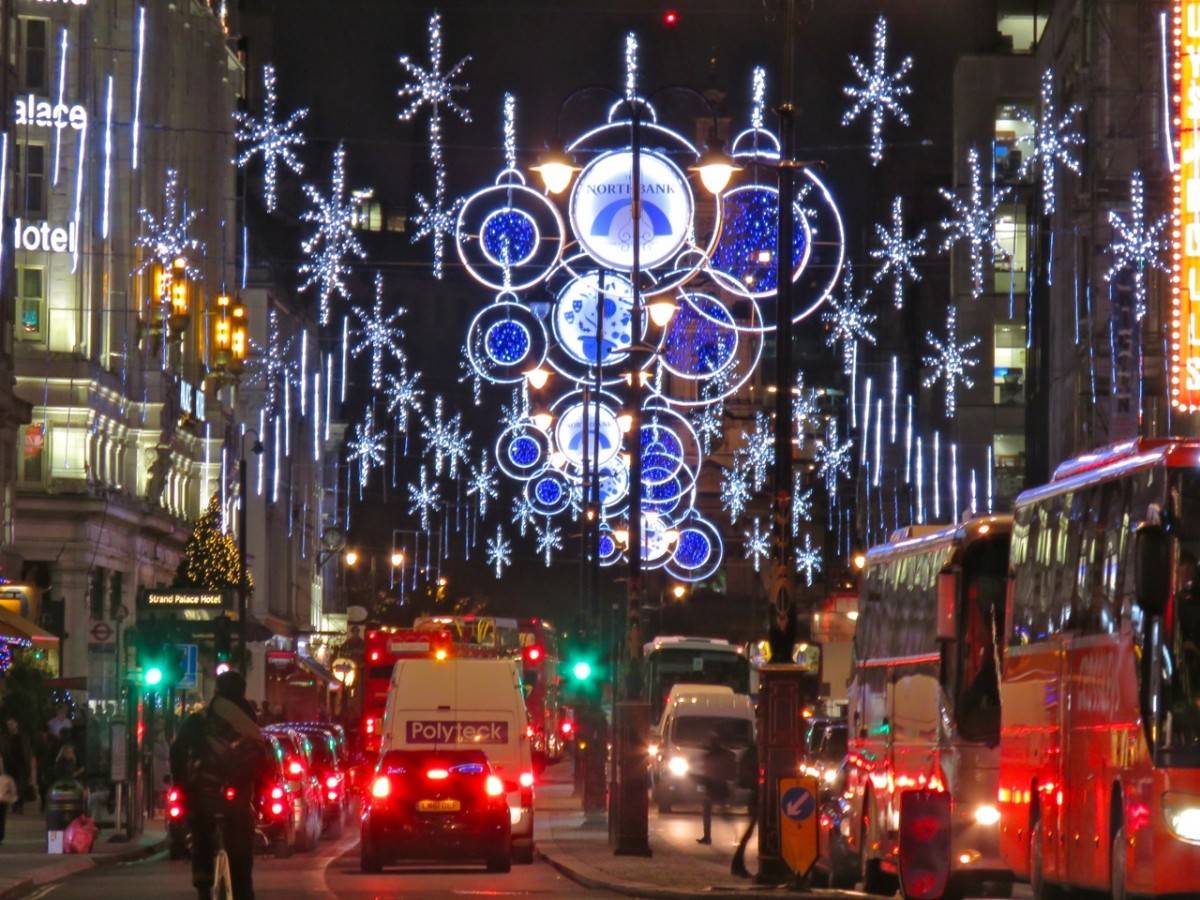 倫敦聖誕 特拉法加廣場附近的聖誕燈飾