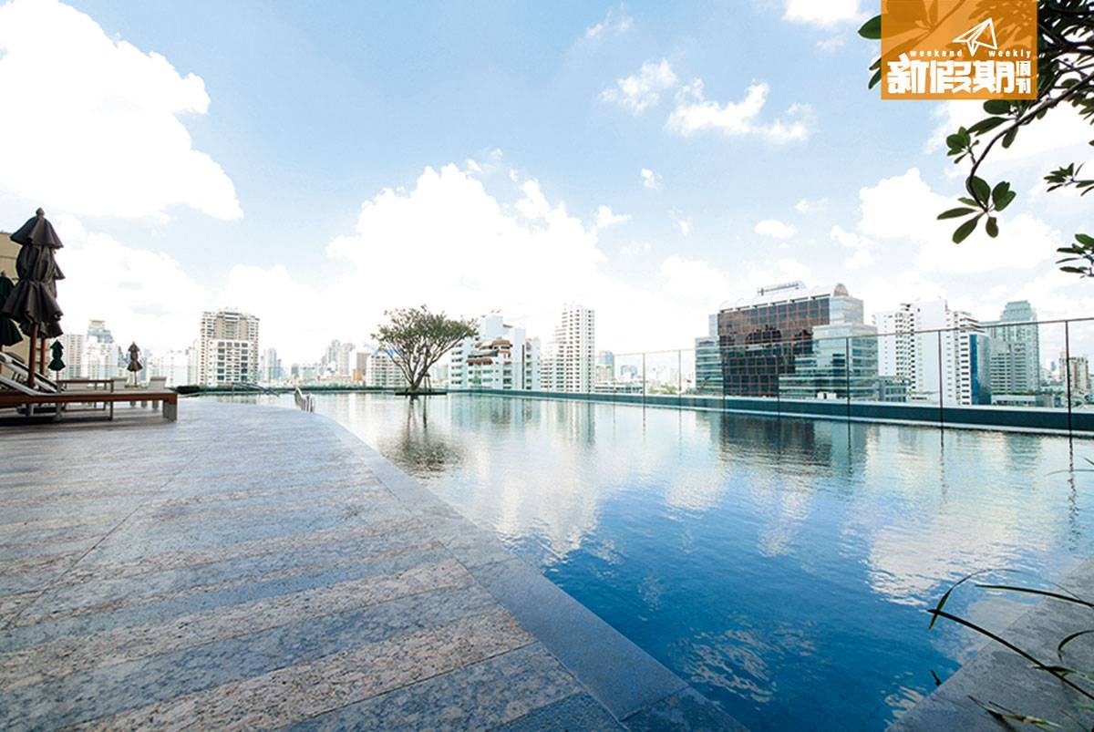 曼谷 新酒店 2018 以曼谷的同級酒店來講，泳池不算太小，周邊環境也相當開揚，同層並有男女分開的室內Jacuzzi。