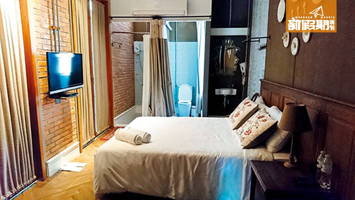曼谷 新酒店 2018 二人含浴室房共兩間，布置帶法式復古風格，家具由本地工匠度身訂造。