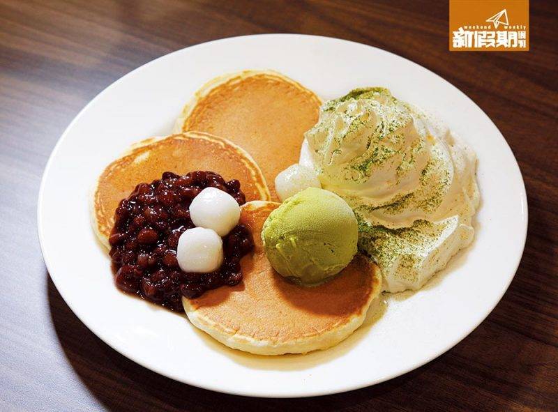 沖繩 懶人包 即煎的Pancake十分香軟，配上滑滑的鮮忌廉、紅豆、白玉及抹茶雪糕，份量十足。
