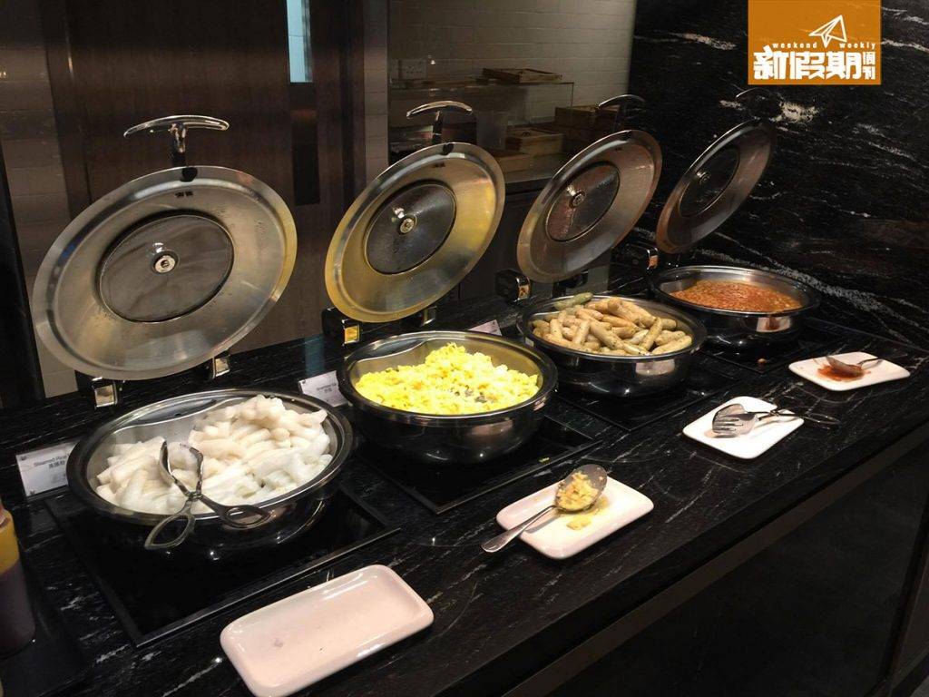 環亞 Lounge 自取食物區一樣有腸粉、炒蛋、腸仔等早餐。