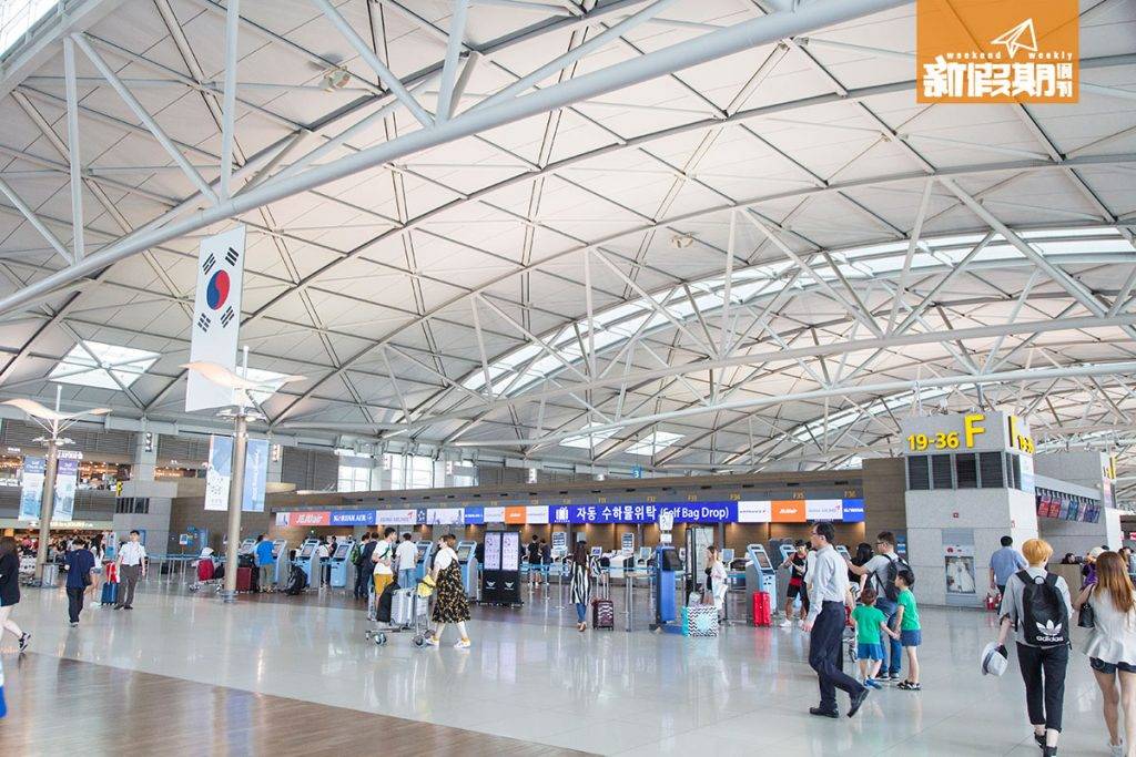 韓國換錢 首爾 明洞 韓國機場不論是出境還是入境層都有銀行可供唱錢。
