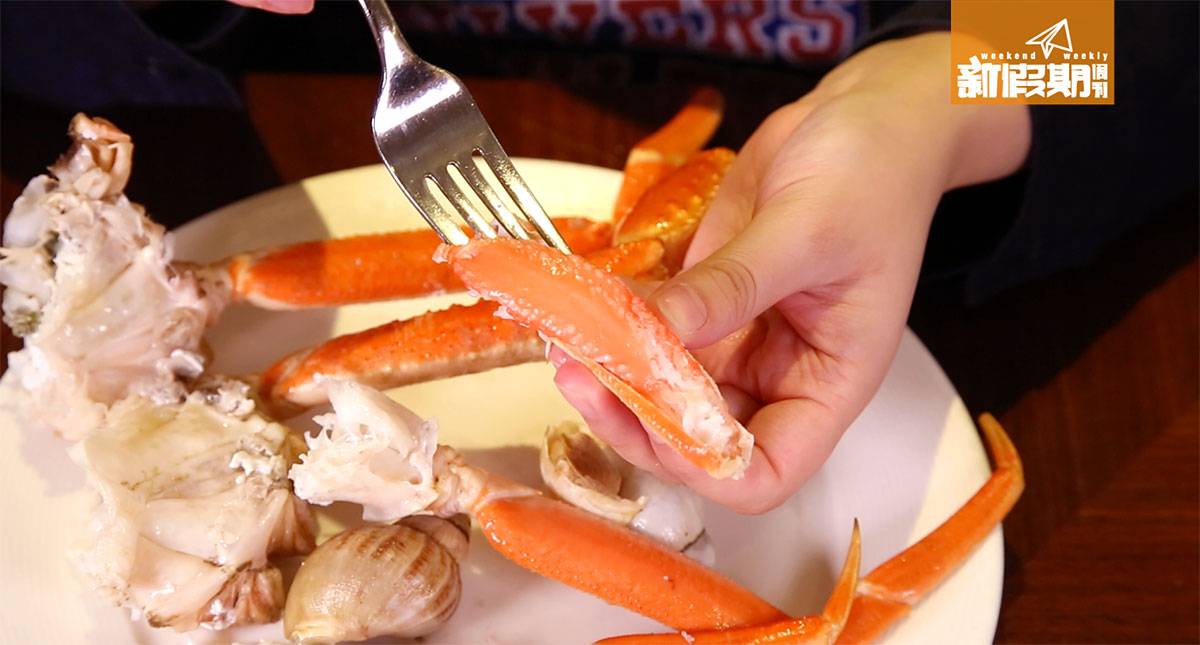 即開生蠔 生蠔自助餐 尖沙咀 最好吃的是蟹腳，海水味中帶點鮮甜。