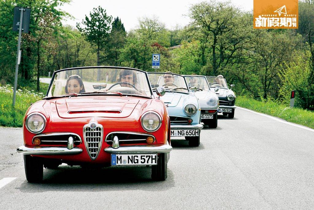 李佳芯 舊相流出 李佳芯 成隊Alfa Romeo老爺車車隊，就如皇帝出巡一樣，陣容強大，連當地人都覺得好奇。
