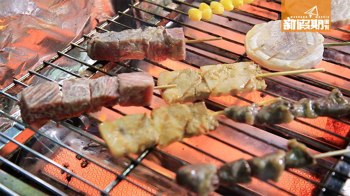 屯門 居酒屋 煲仔飯 秋香 串燒都是在烤爐上即燒，保證惹味！