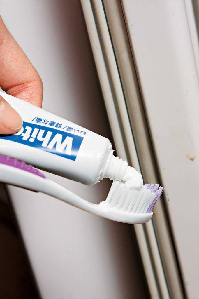 年廿八洗邋遢 牙膏擦雪櫃罅