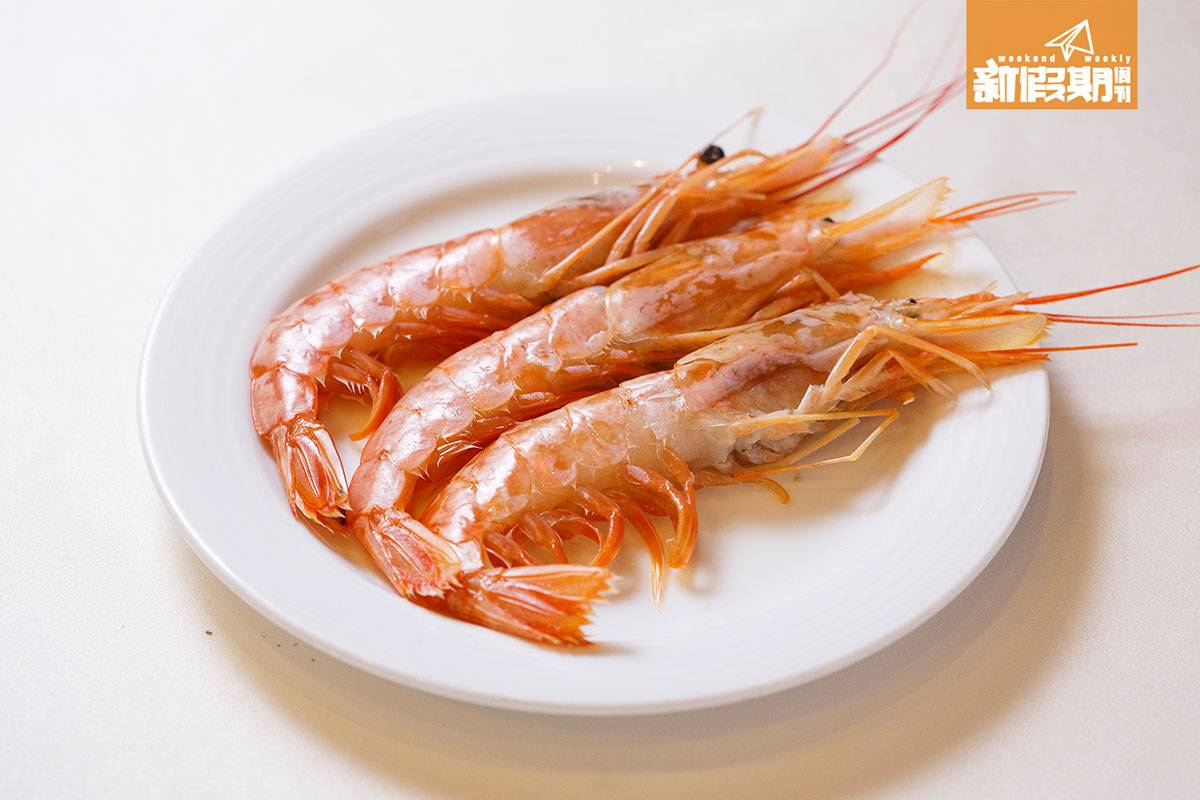 自助餐 飲食優惠 生蠔 片皮鴨 最吸引的是有7吋長大蝦可任食。