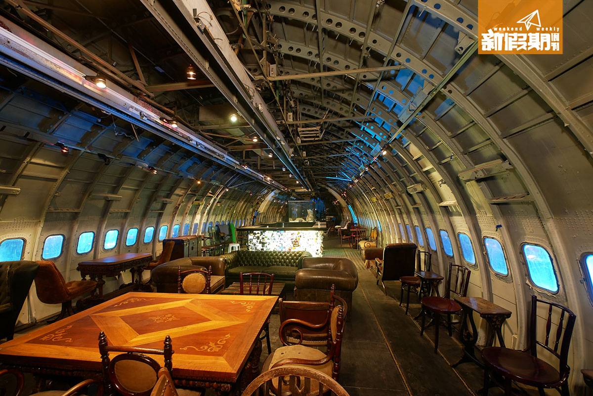 曼谷 夜市 飛機的內籠是一間米芝蓮級的 fine dining 食肆。