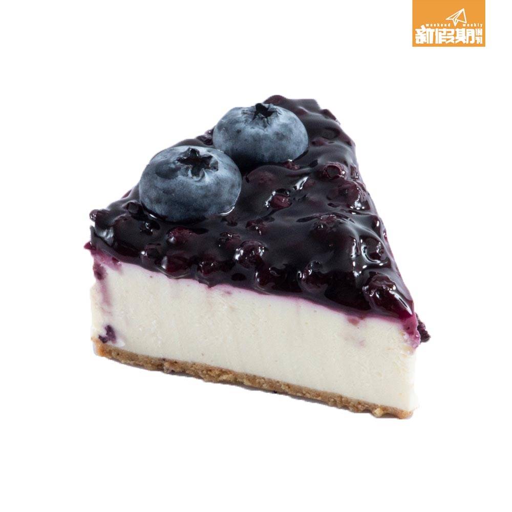 芝士蛋糕 Blueberry Cheese Cake 藍莓和芝士本身很夾，貫徹果香路線，不過價錢甚貴。