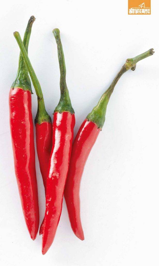 保暖食物 辣椒當中的唐辛子能加快新陳代謝，令表面血管擴張，令身體更暖和。