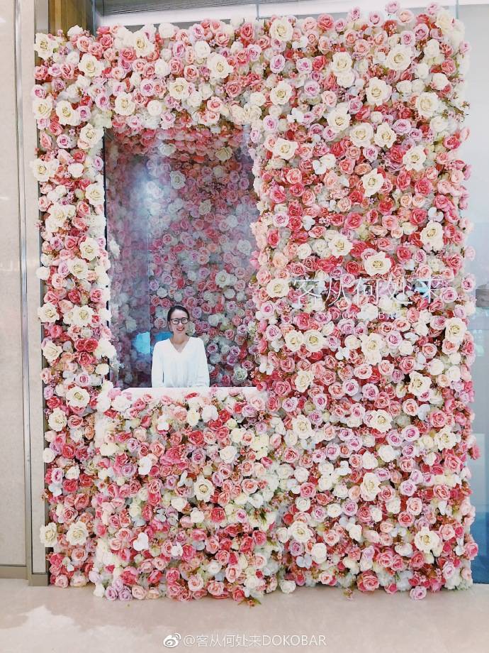 不過深圳海岸城分店只在試業階段，目前開放了這個花花牆窗口售賣雪糕。大約1月18日左右會正式開業。