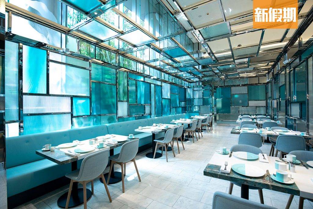 下午茶 The Tiffany Blue Box Cafe整個環境均以湖水藍色調為主，相信香港分店的環境設計亦會跟足紐約分店，Tiffany的粉絲不要錯過。