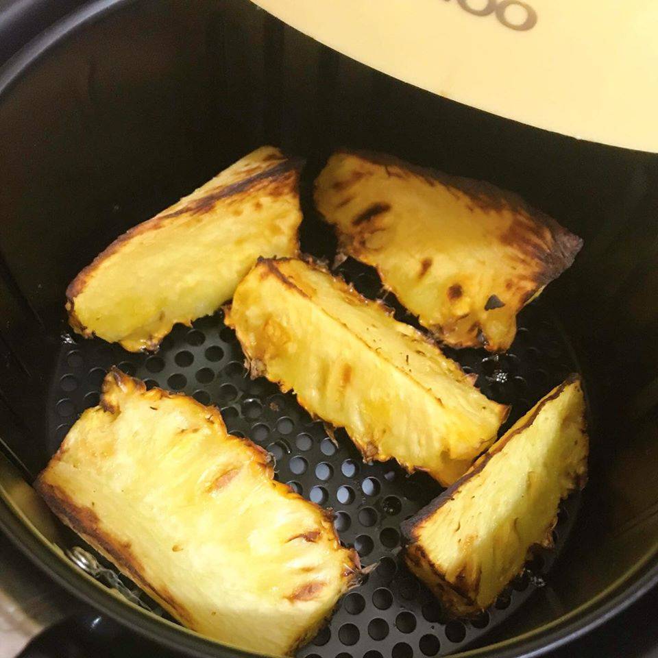 氣炸鍋 菠蘿用來烤焗，外焦內甜。