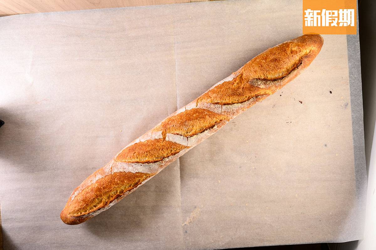 享樂烘焙 法國長棍麵包$24傳統法包，麵包爆得漂亮，外皮香脆，滿有小麥香。