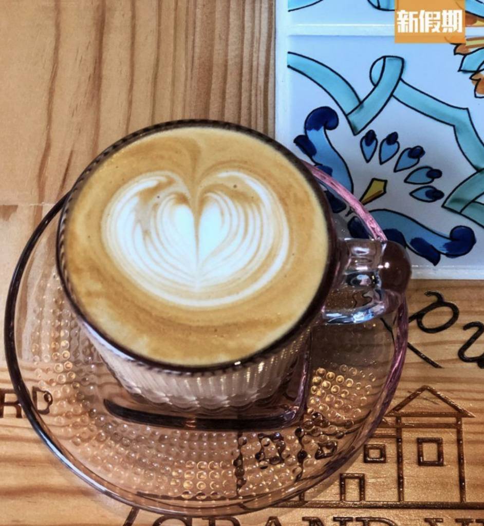 觀塘美食 Caffe Latte奶泡打得幼滑，咖啡與奶香平衡得剛好。