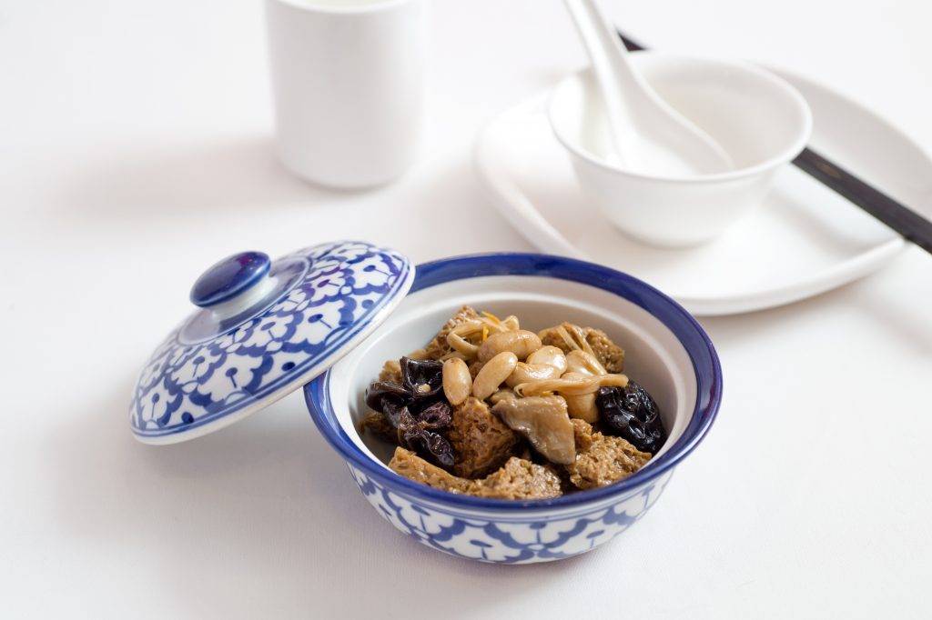 狂搶code 必吃食店大獎2025餐廳 王家沙.花樣年華「四喜烤麩」HK$34(圖片來源:王家沙.花樣年華)
