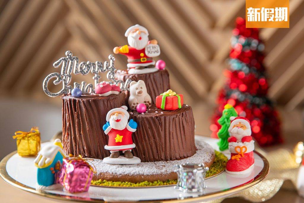 自助山 聖誕樹頭蛋糕  樹頭蛋糕可說是聖誕甜品的代表之一，裡面配以焦糖香蕉朱古力慕絲，表面條條木紋清晰可見，加上造型可愛的聖誕老人，帶點童真。