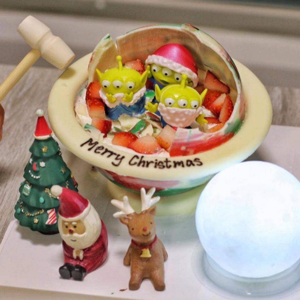 葵涌廣場 星球蛋糕按尺寸收費，最平10cm款星球只需。