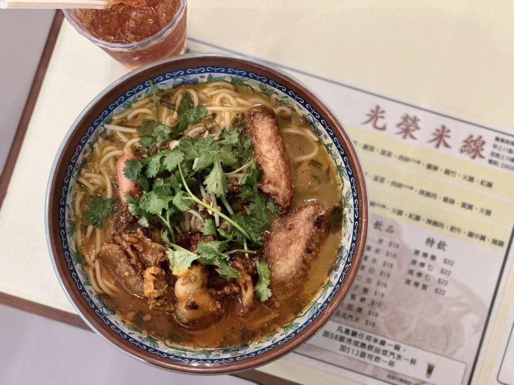 米線 米線推介｜雞中翼醃得夠一味，是店內招牌之一。