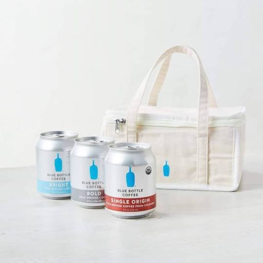 Blue Bottle Organic Cold Brew僅限新店發售，銀色罐上印上簡約小藍瓶Logo。