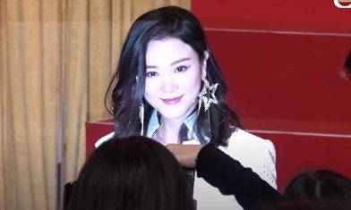 曾志偉高調揸旗 新抱王敏奕風騷搶fo 等做星夢下任一姐