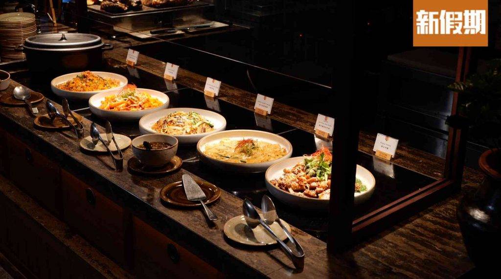 維港凱悅尚萃酒店 韓國熱盤方面多是地道美食，如辣炒年糕，炸雞等。