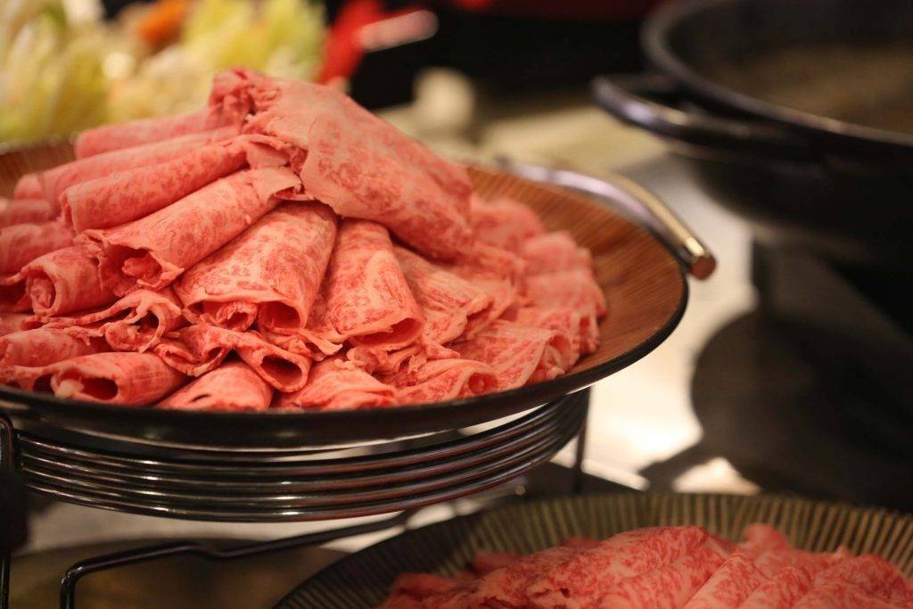 銅鑼灣美食 Mr.Steak推出和牛自助餐，可任食美國和牛壽喜燒及日本和牛鐵板燒。