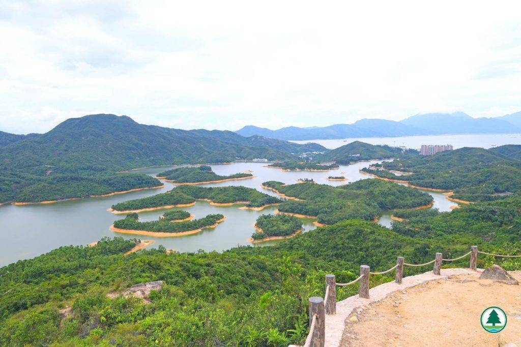 如果由屯門方向落山，沿途會經過新建好的千島湖清景台，更方便觀賞水塘景色。（圖片來源：漁護署）