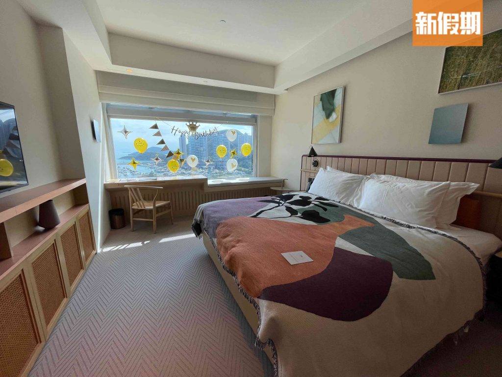 香港新酒店 房間能看到海景，對著香港仔地標 珍寶海鮮舫。