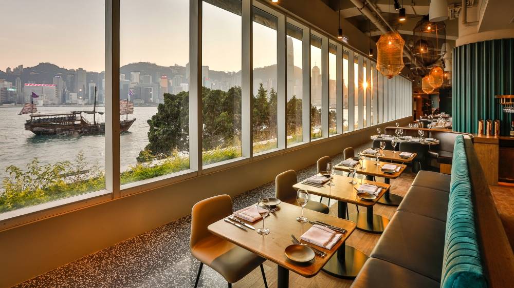 Klook優惠 香港藝術館 Hue品嚐3道菜晚餐，邊看夜景邊歎精選美食！