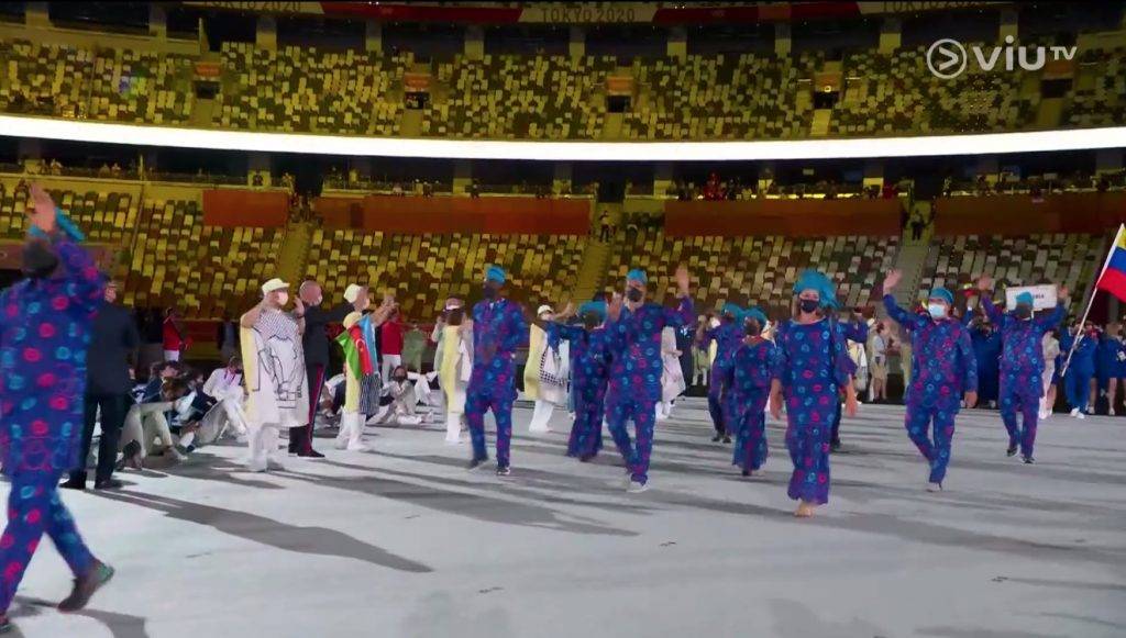 東京奧運開幕禮 委內瑞拉代表的服裝非常搶眼！