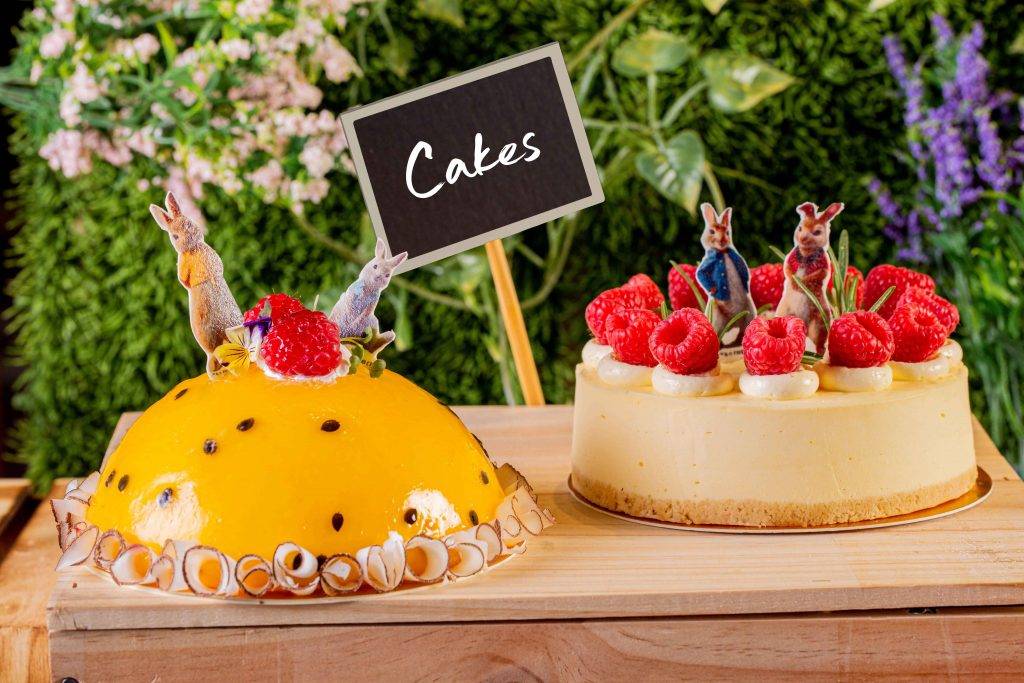 自助餐 菠蘿椰子熱情果慕絲蛋糕及美式芝士蛋糕