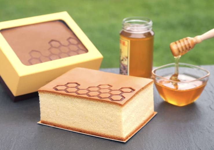消費券酒店 沙田凱悅酒店蜂蜜蛋糕，一向是餅店招牌，以本地蜜糖炮製，口感鬆軟香甜。