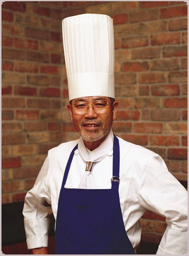 滿天星蛋包飯 日本主廚久保田義直，是天皇御廚的弟子。