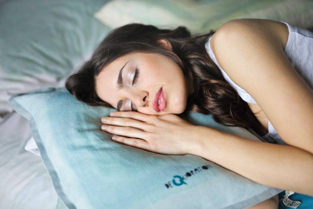 中暑症狀 睡得好，亦能預防翌日中暑。