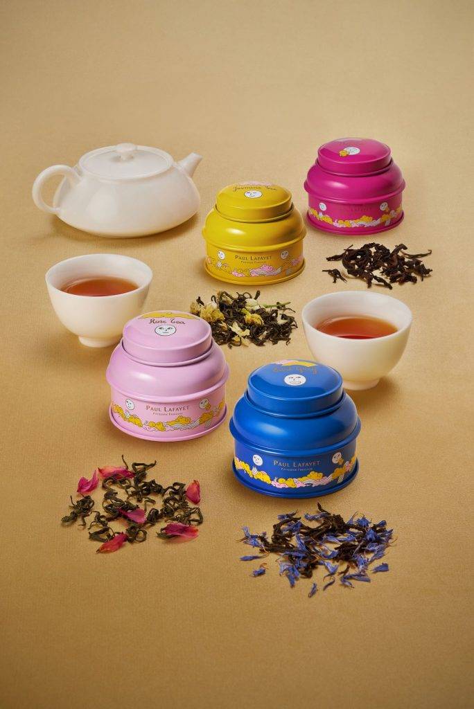 月餅 四款茶葉包括玫瑰花茶、日本焙葉、茉莉花茶、伯爵紅茶。