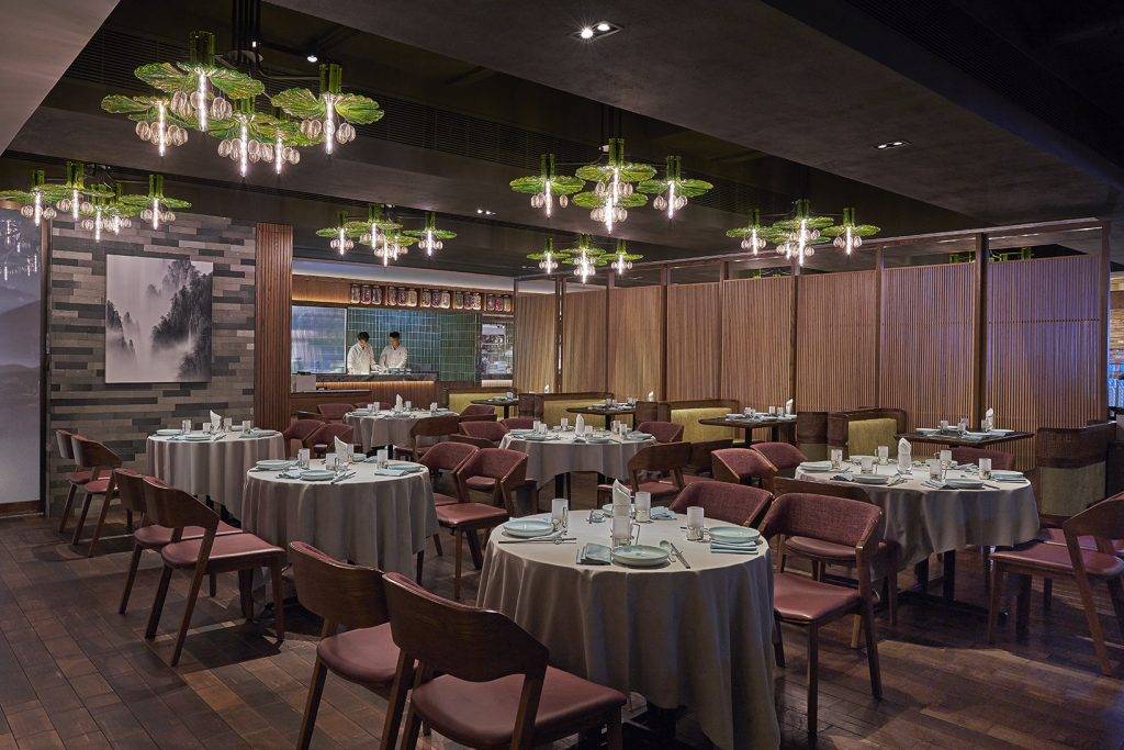 大閘蟹套餐 餐廳裝修高雅舒適。