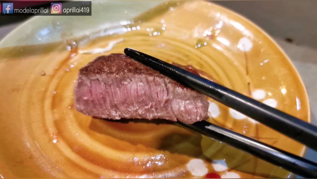 碗屋 牛肉中間更呈淡粉紅色，入口非常稔。