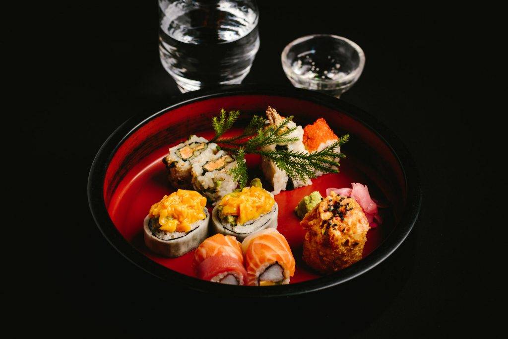 聖誕自助餐放題 又新鮮又多款色的壽司卷。