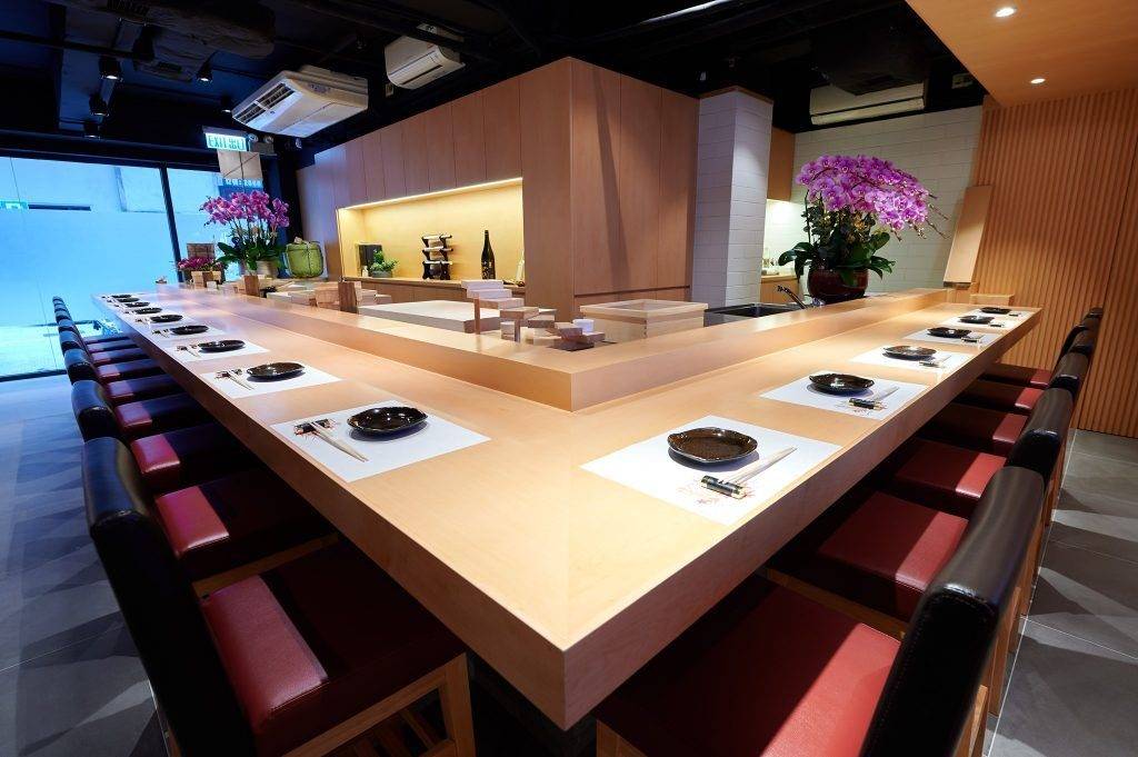 店內位置較少，保證廚師對每一位客人的食物都精心製作及確保食物質素。（圖片來源：豐 Sushi Yutaka）
