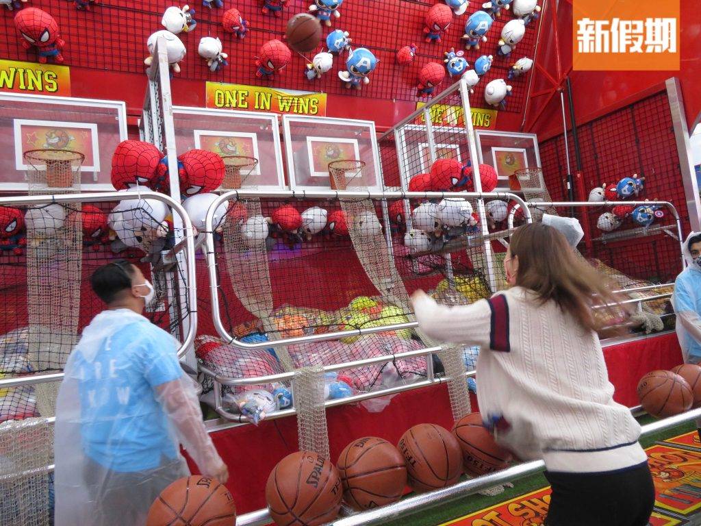 中環AIA嘉年華 場内設有另一個高難道射籃遊戲，比大家挑戰同show off 下球技。