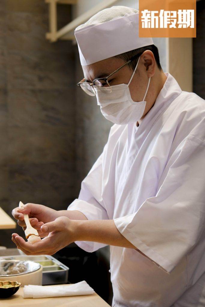 foodfiesta 由多位經驗豐富的香港師傅駐場，每件壽司都是即切即握。