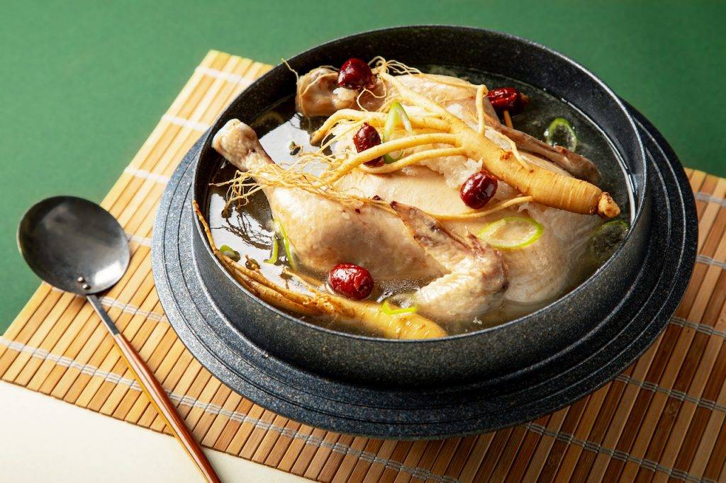 韓國人蔘雞湯（圖片來源：香港百樂酒店授權圖片）