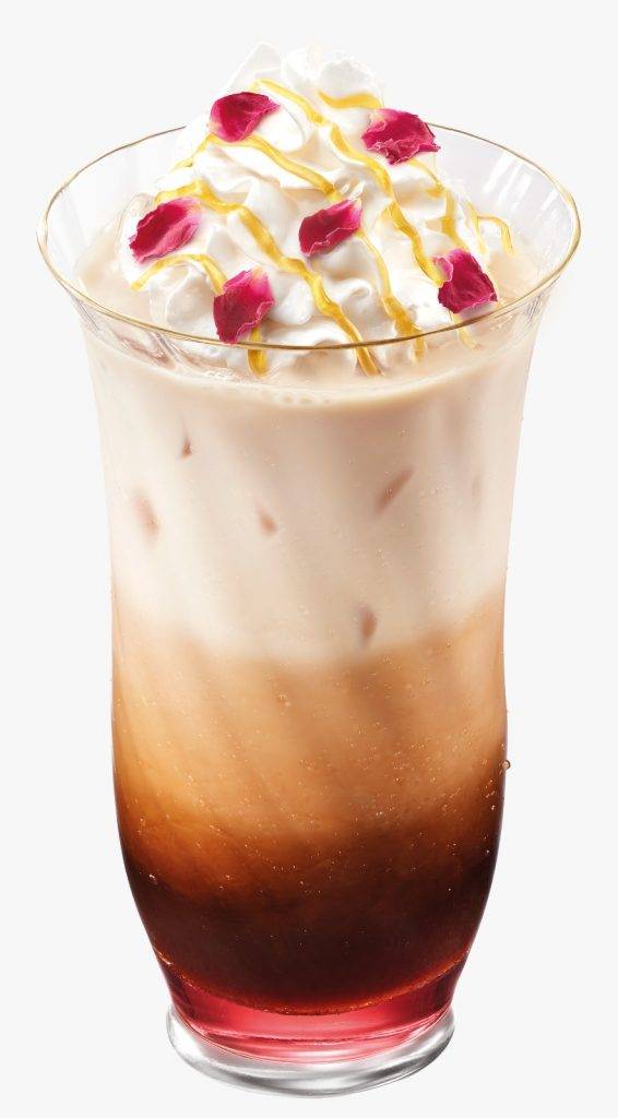蜜糖．玫瑰鮮奶咖啡​(凍)還有凍飲選擇，表面加上Cream及玫瑰花瓣，少女風瞬間爆出來！（圖片來源：麥當勞官方授權圖片）