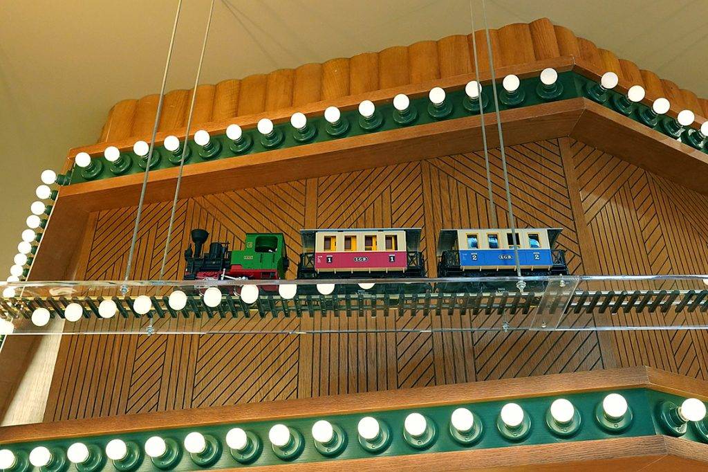 danryans 永遠運行的古典模型火車。（圖片來源：Dan Ryan